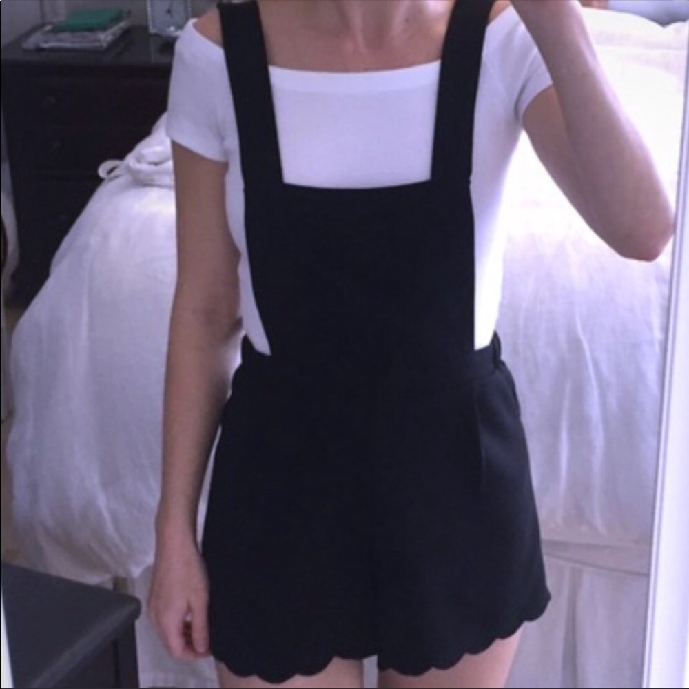 LF Millau Black Shortall w/ scalloped hem - Picture 3 of 6